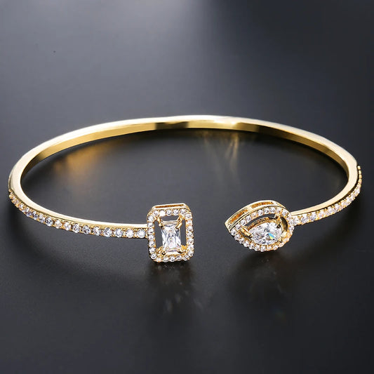 Luxury Geometric Gold Cuff Bangle – Elegant Cubic Zirconia Bracelet for Timeless Glamour™