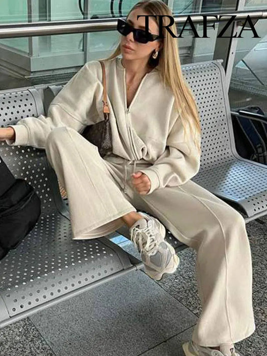 TRAFZA Women's 2-Piece Retro Bomber Tracksuit – Zip-Up Jacket & Velvet Pants™