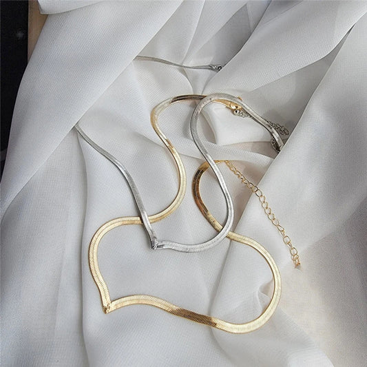 V-Shaped Snake Chain Choker for Women – Elegant & Minimalist Necklace™