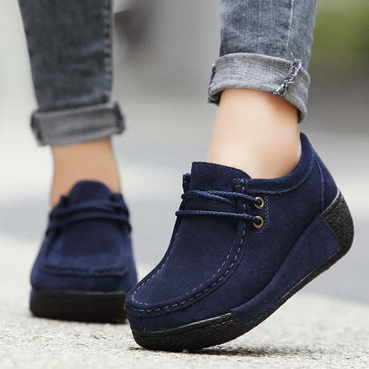 Women's Suede Platform Flats – Casual Lace-Up Moccasins™