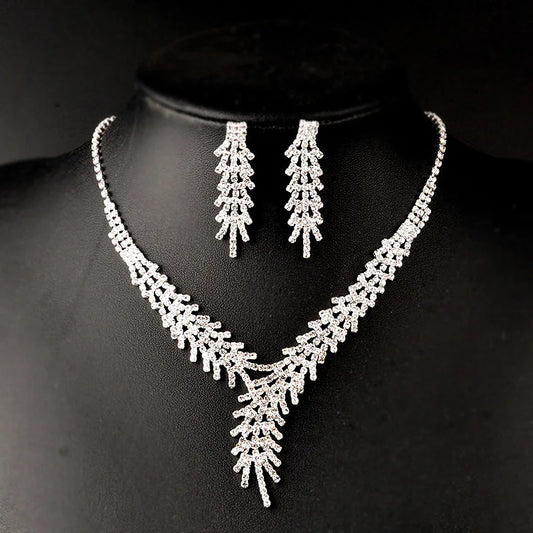 Elegant 3-Piece Leaf Jewelry Set – Trendy Necklace & Earrings for Women™