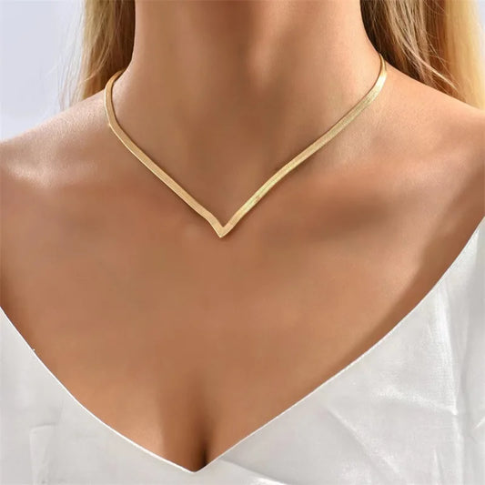 V-Shaped Snake Chain Choker for Women – Elegant & Minimalist Necklace™